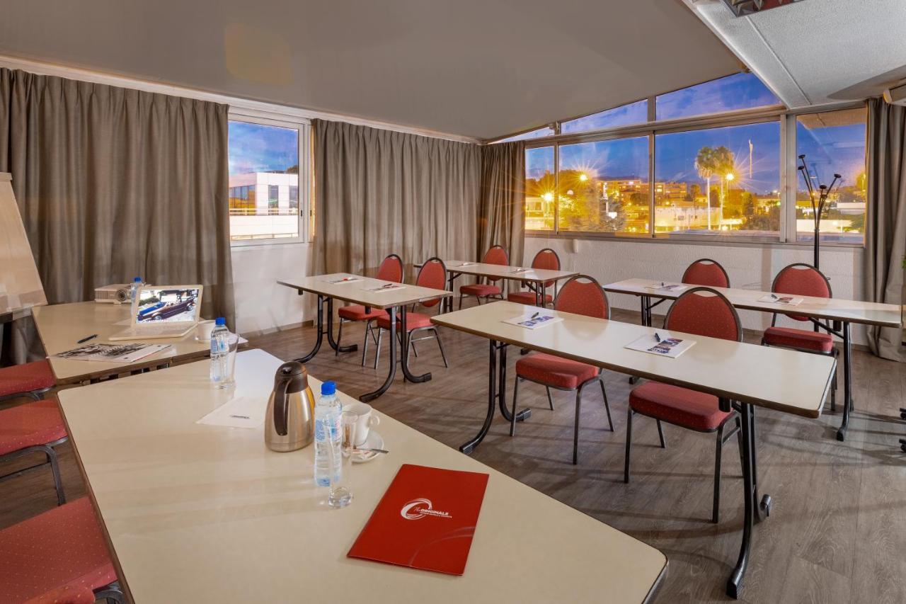 The Originals City, Hotel Galaxie, Nice Aeroport Saint-Laurent-du-Var Exterior foto